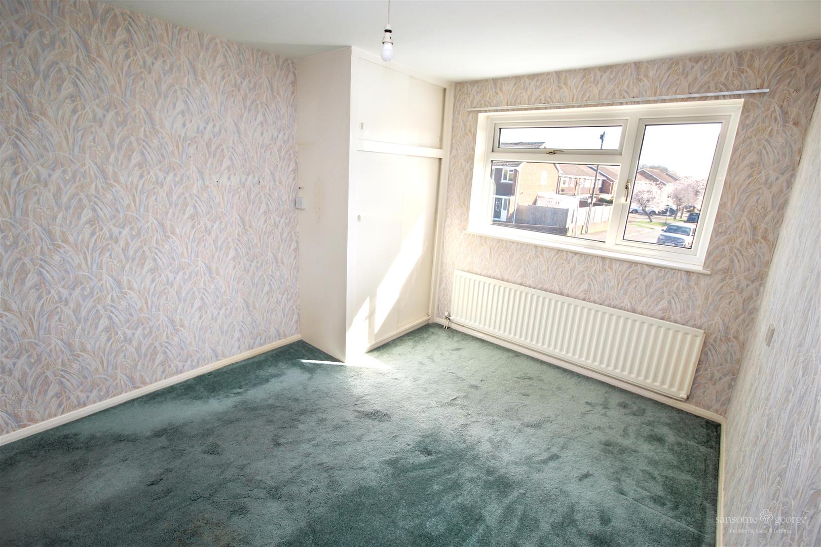 Walnut Way, Tilehurst, Reading